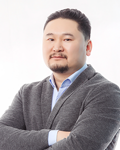 Men erkakman va men sorishni xohlayman.